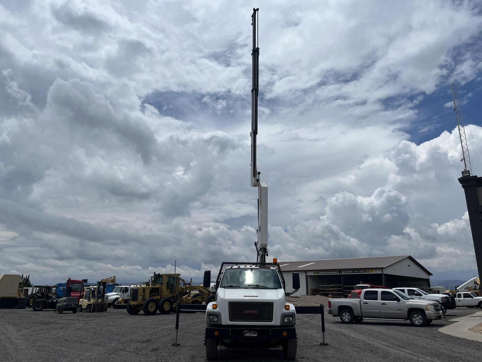 ./imagenes/INVOICE/2019/18163/CAMION CON GRUA IMT 1176K3 (62).JPG